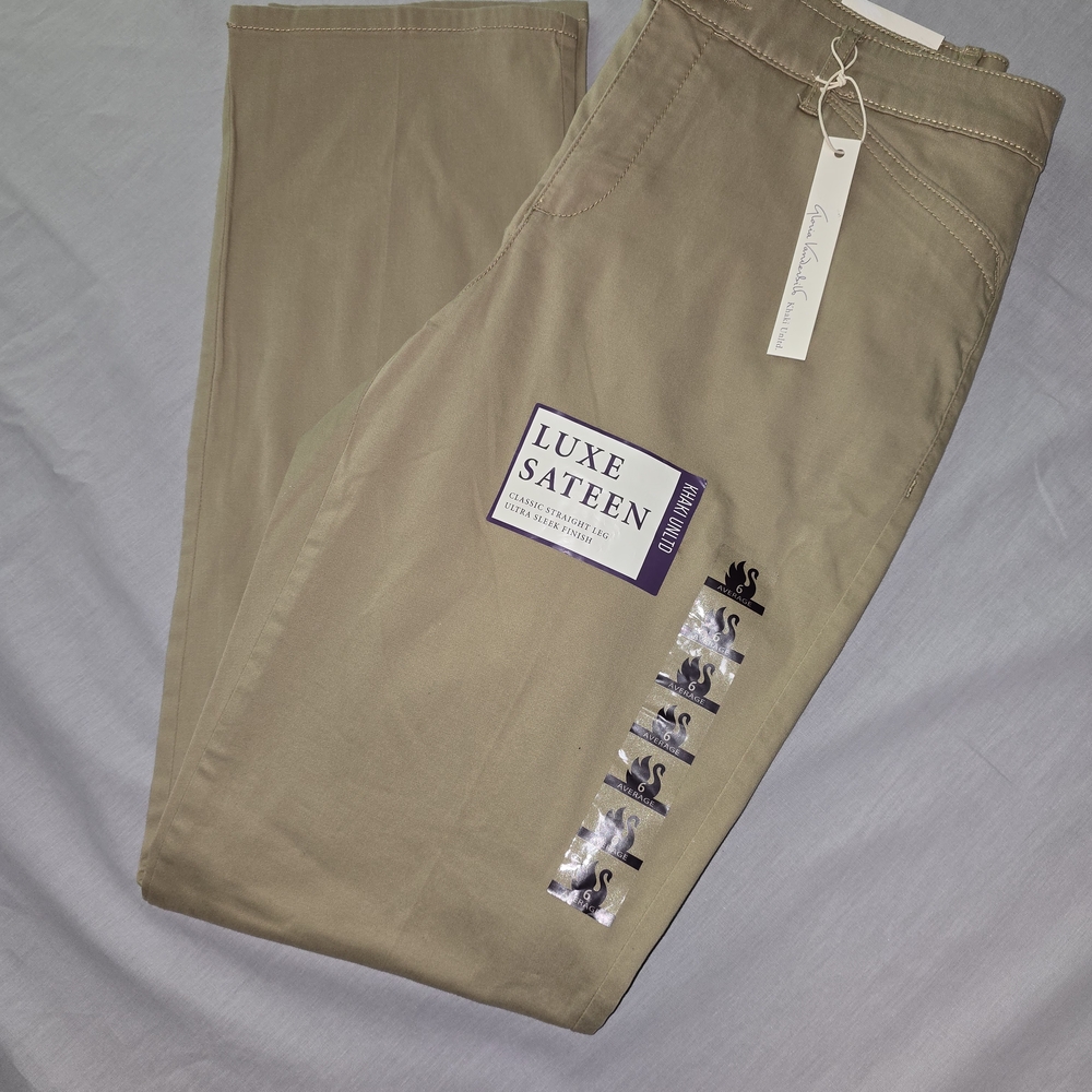 NWT - GLORIA VANDERBILT -  Khaki Unltd Anita Straight - Casual Stretch Pants Tan
